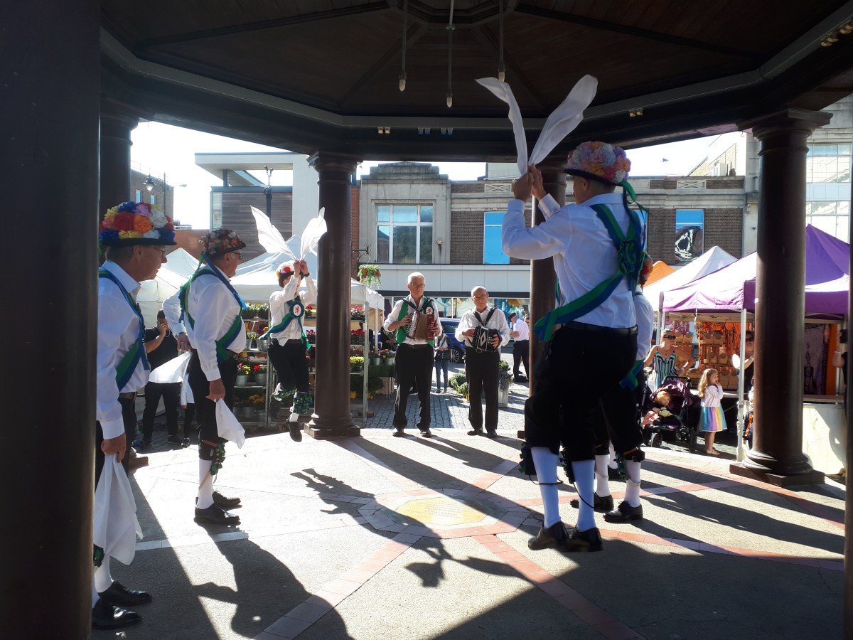 Merry Christmas from Etcetera Morris&nbsp;Men